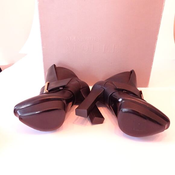 Alexander McQueen Brass Box Buckle Wrap Platform Ankle boots 38.5 NIB 1,890 - Picture 7 of 13